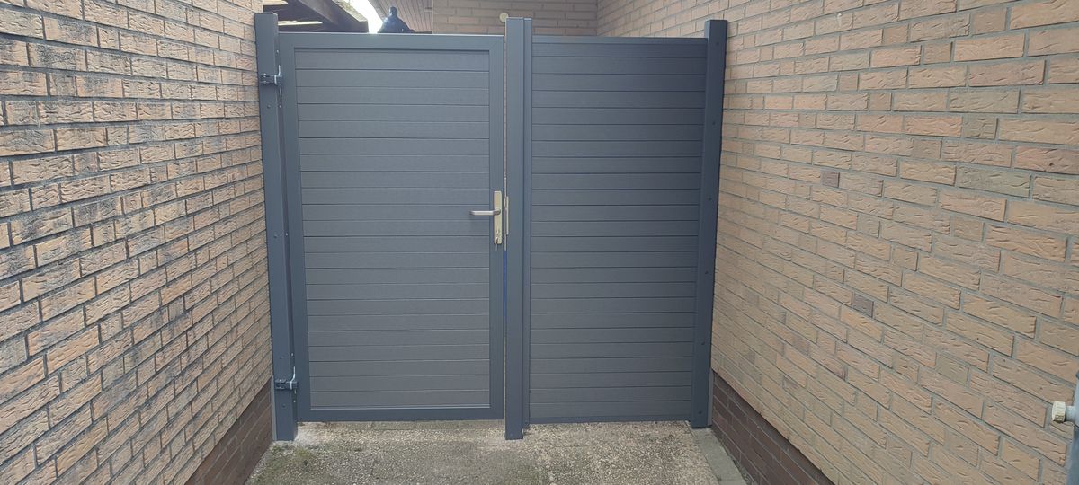WPC-Tor, Sichtschutz Friesland